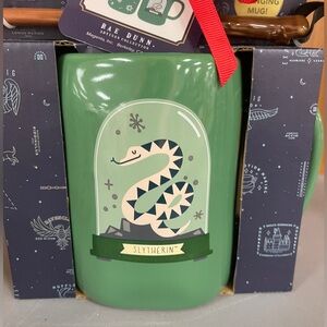RAE DUNN Harry Potter Slytherin Christmas Color changing Coffee Mug & Wand NWT